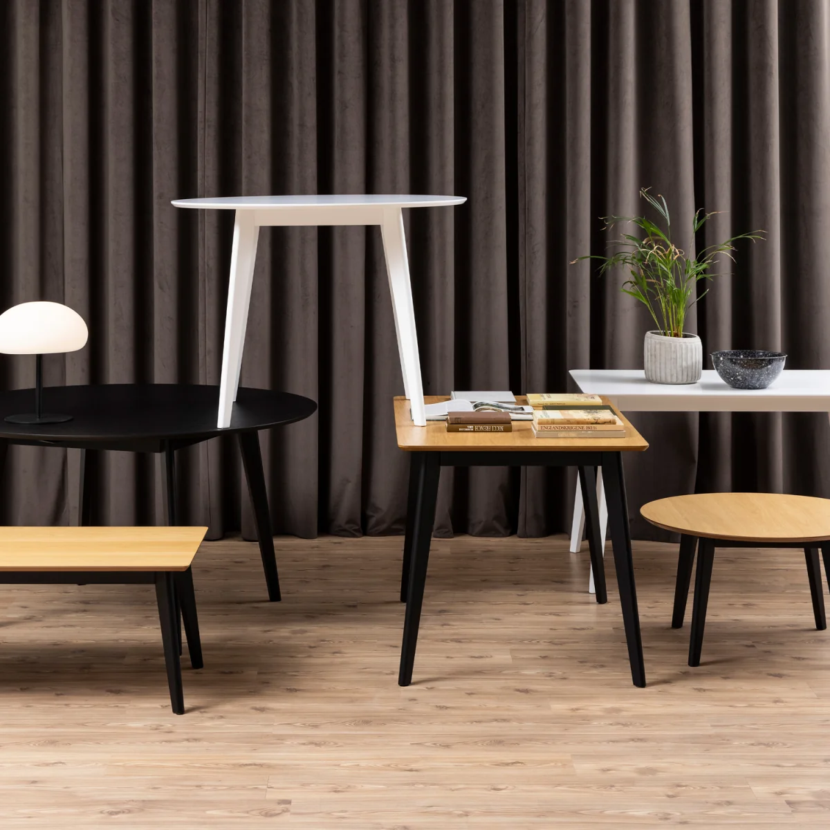 Roxby Rectangular Dining Table - Oak & Black – image 2