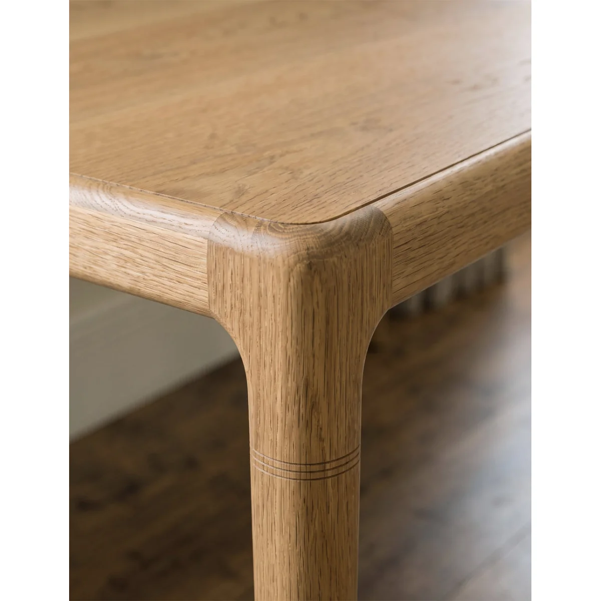 Large Blondie Dining Table – image 3
