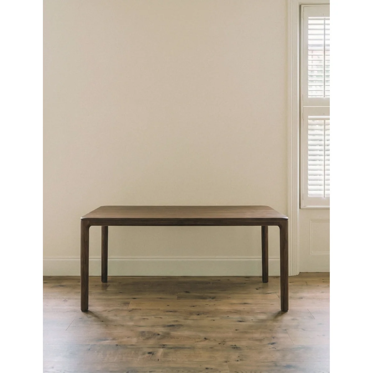 Toffee Dining Table Walnut – image 2