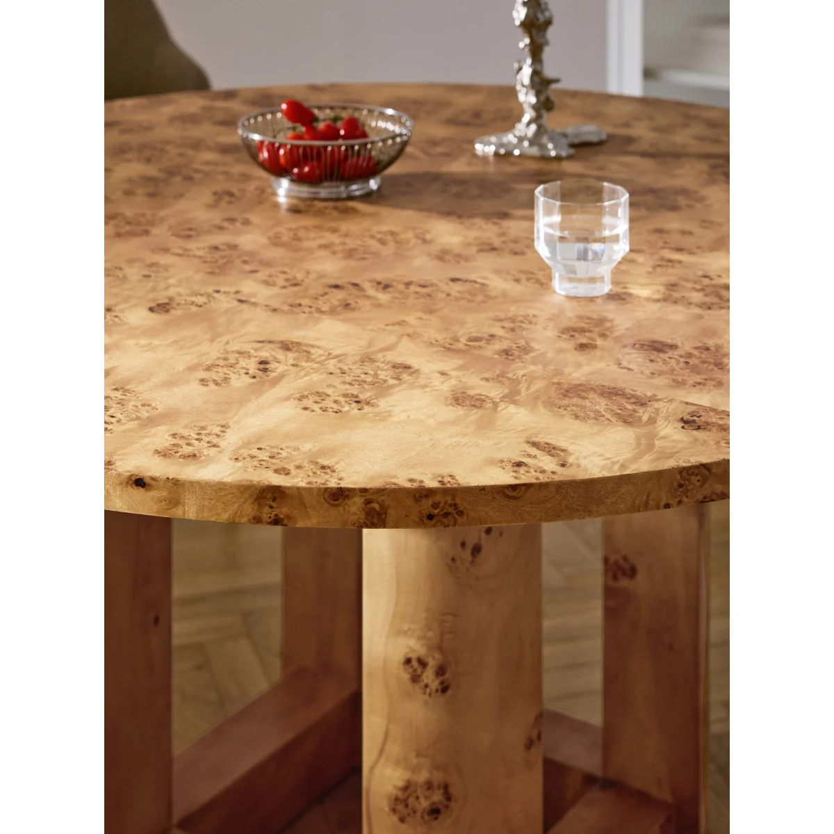 Round Wooden Dining Table Edward, in various sizes – image 7