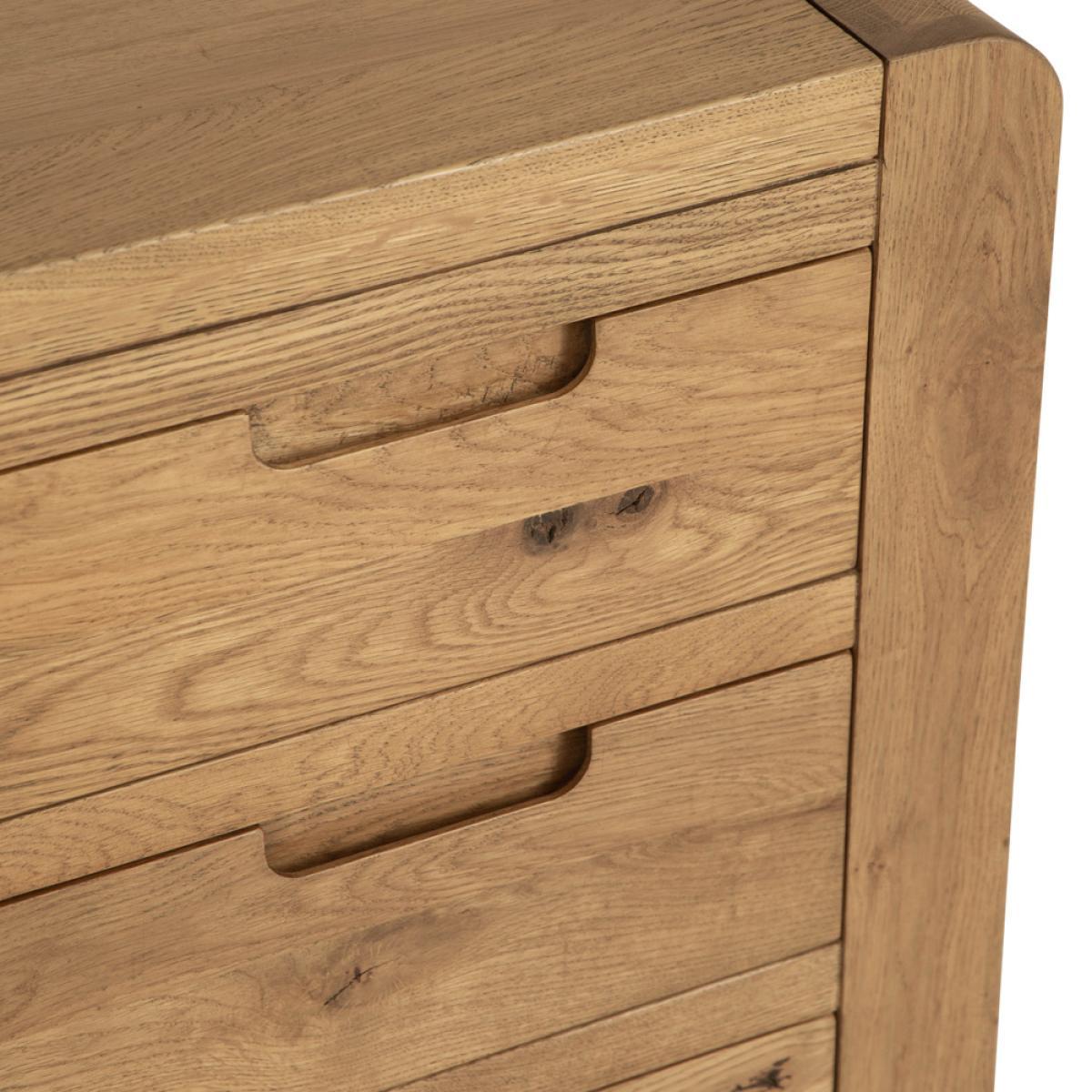 Oslo Chunky Oak 3 Drawer Bedside Table – image 6