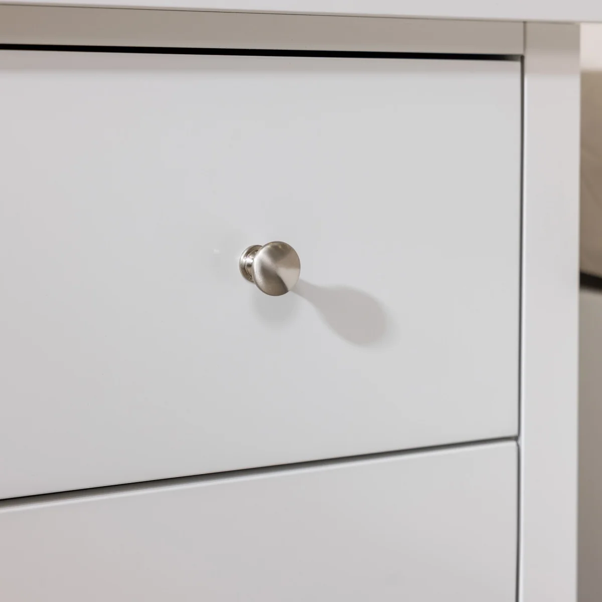 Ilsington 2 Drawer Bedside Table – image 4