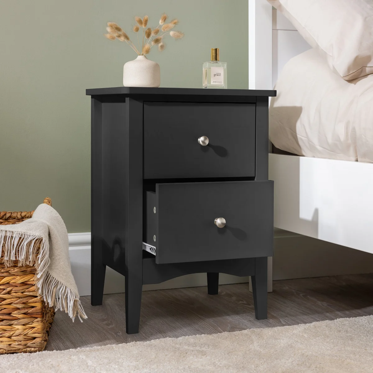 Ilsington 2 Drawer Bedside Table – image 11