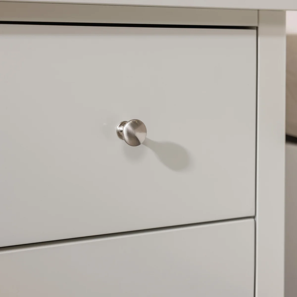 Ilsington 2 Drawer Bedside Table – image 20
