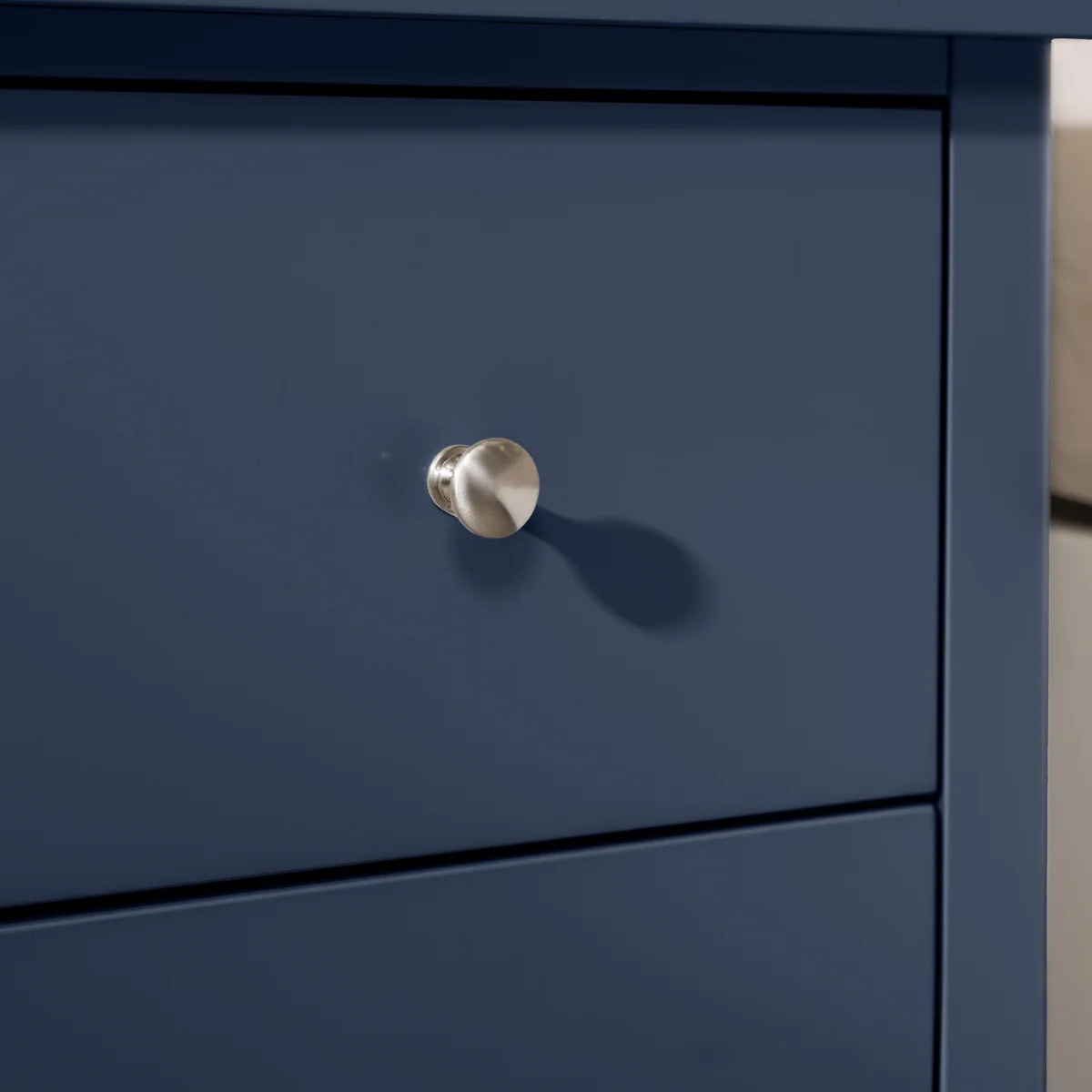Ilsington 2 Drawer Bedside Table – image 23