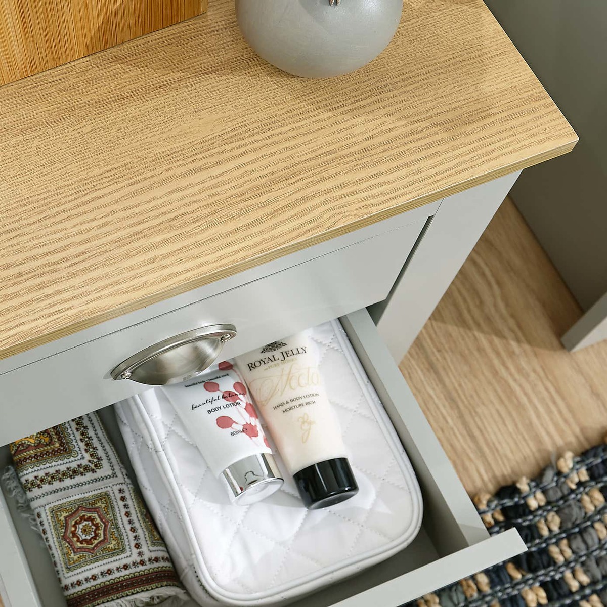 Lancaster Bedside Table Cream – image 5