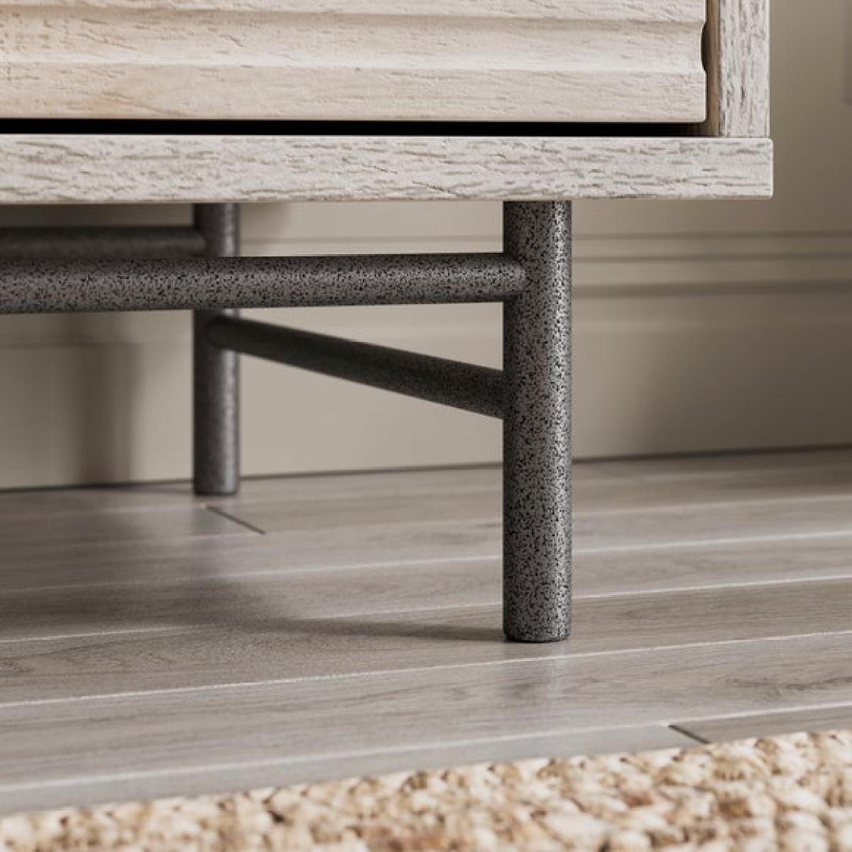 Bryant 4 Drawer Chest – image 5