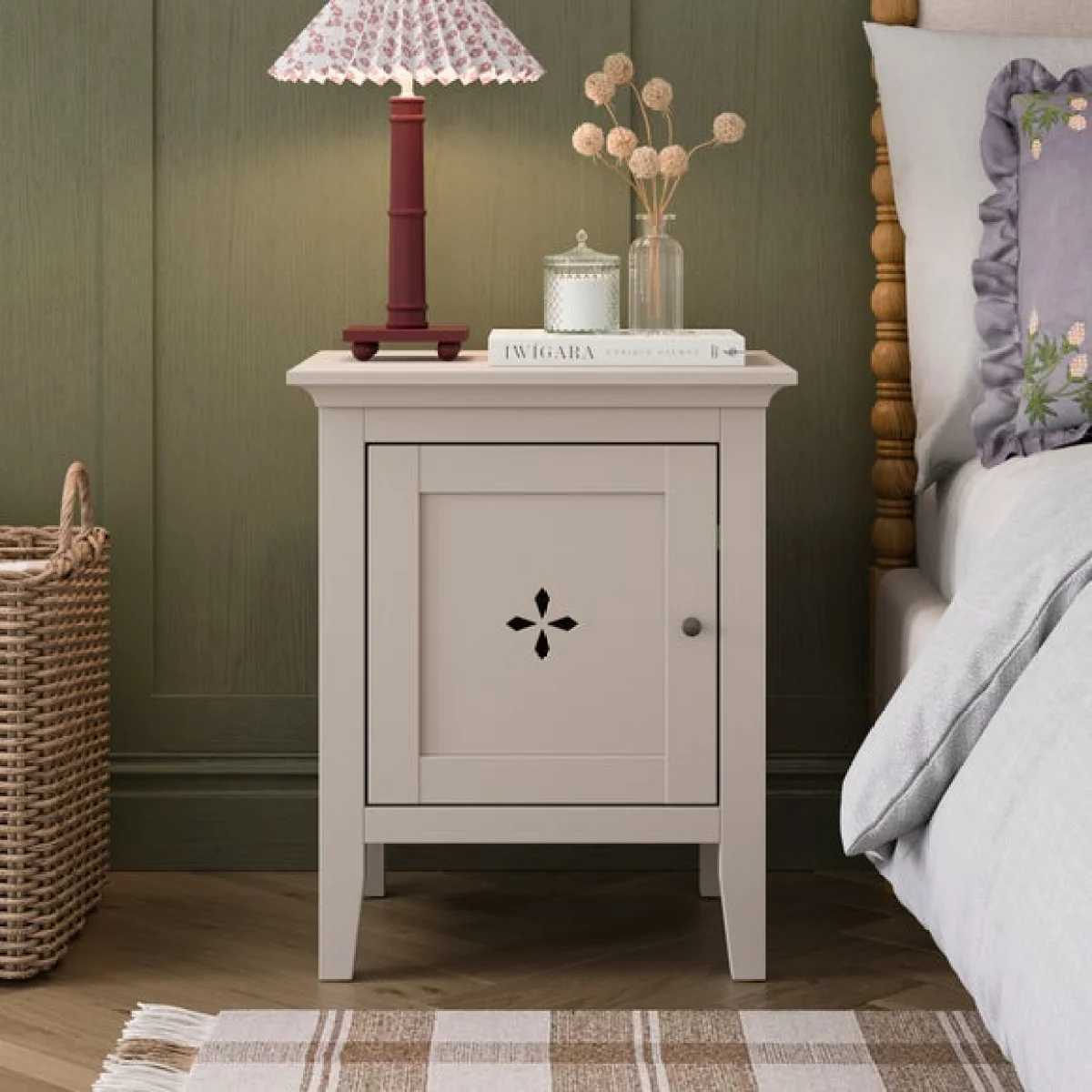 Lynton Petal Cut Out 1 Door Bedside Table – image 1