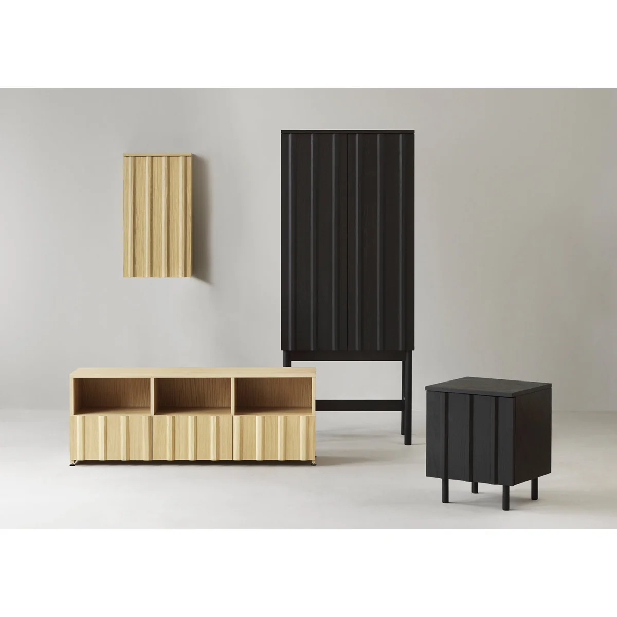 Heal's Rib Bedside Table – image 3