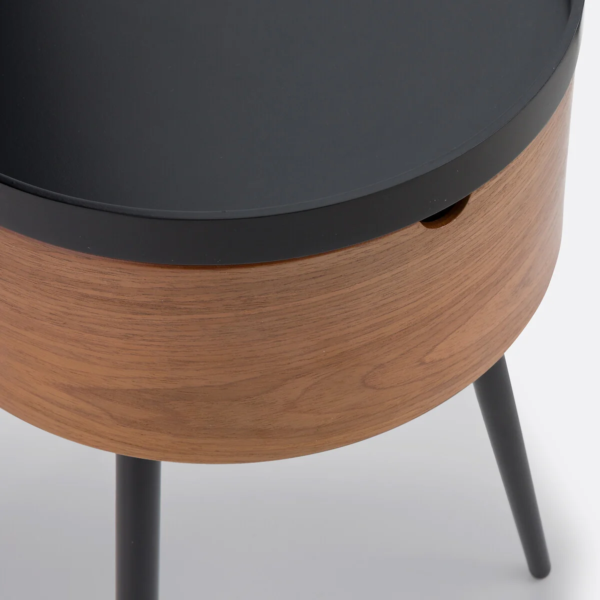Orteo Walnut Veneer Bedside Table – image 4
