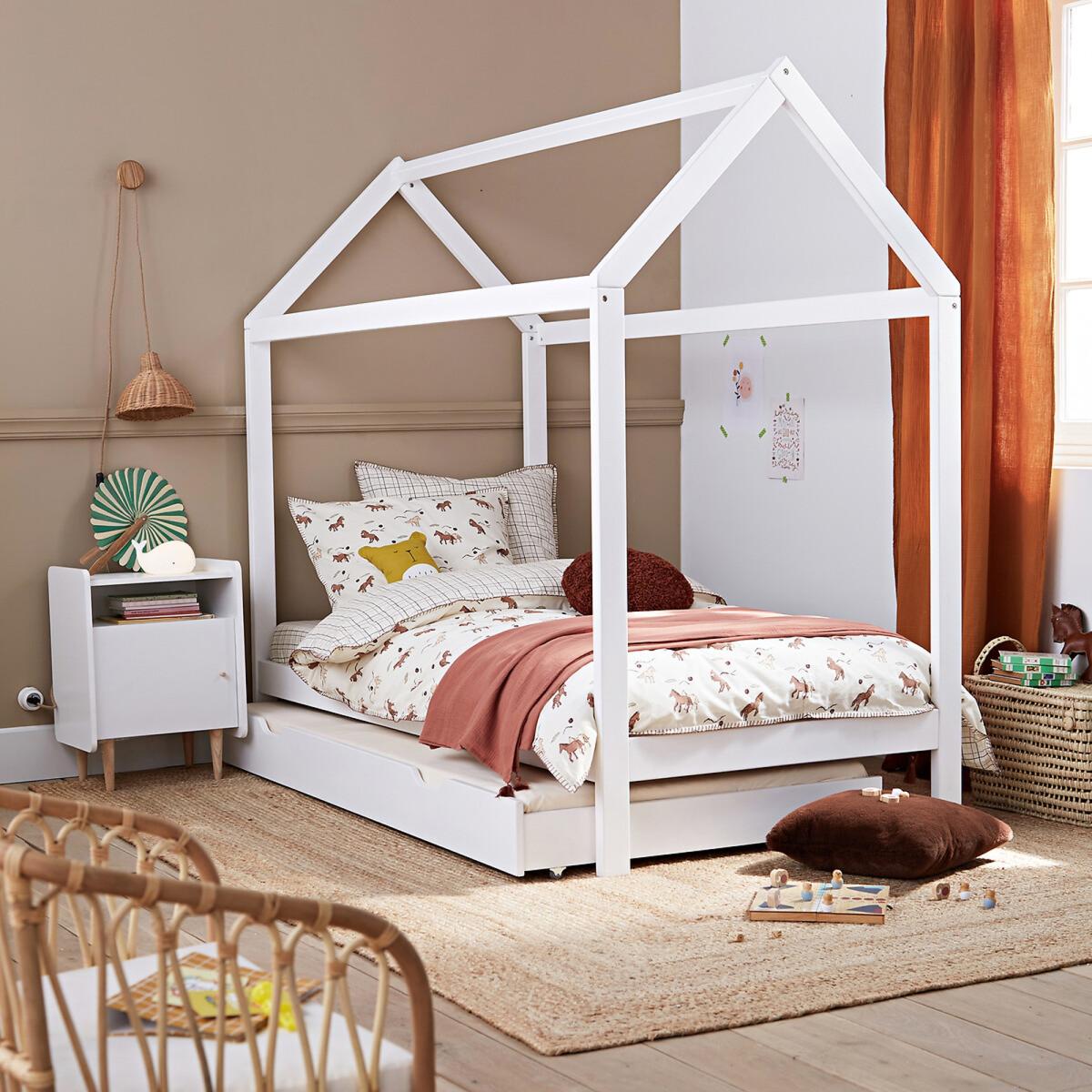 Zag Children's Bedside Table – image 6
