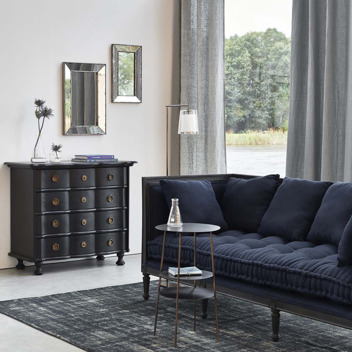 FRACTALE Bedside Cabinet with Gun Metal Finish – image 5
