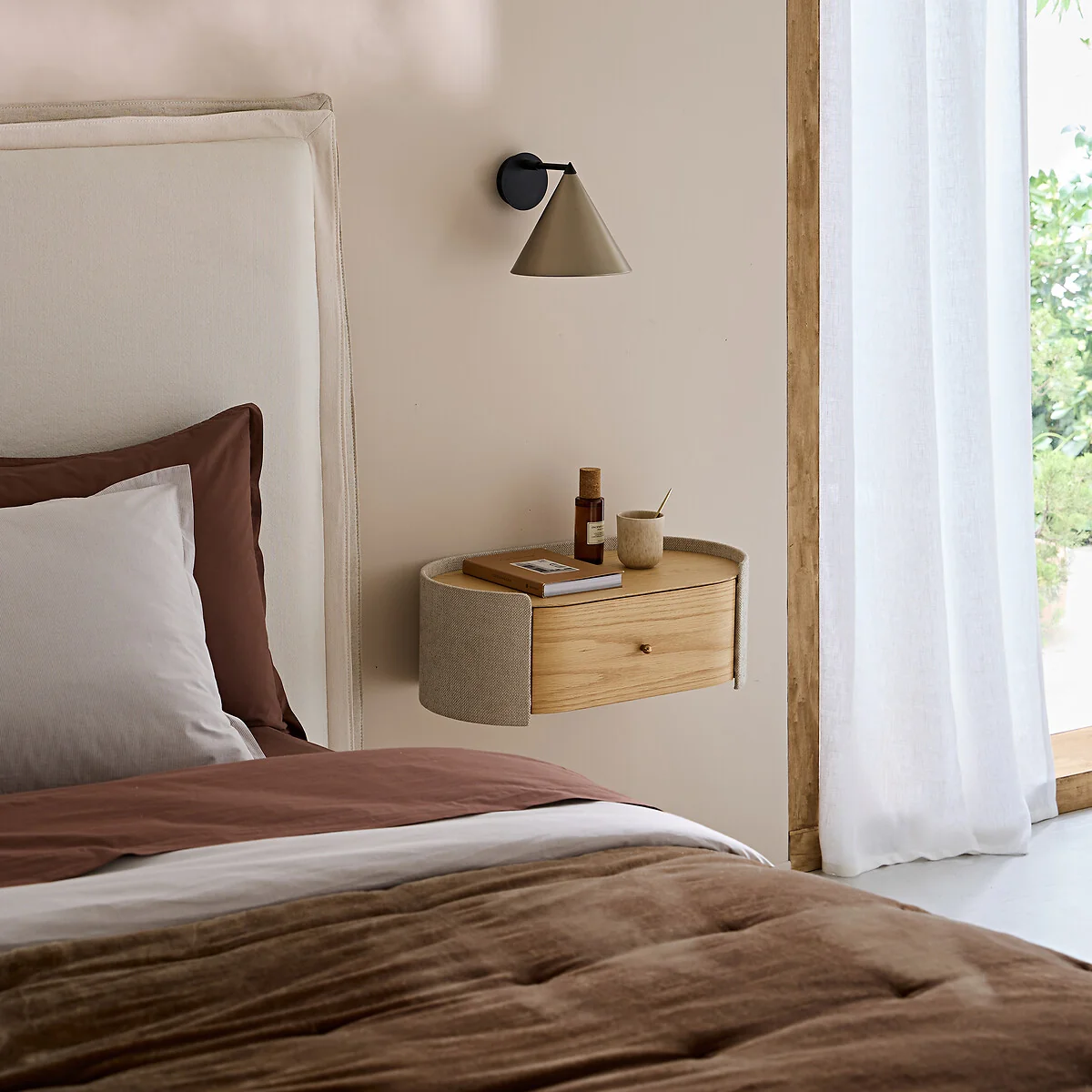Firmo Wall-Mounted Bedside Table in Oak Veneer and Fabric – image 2
