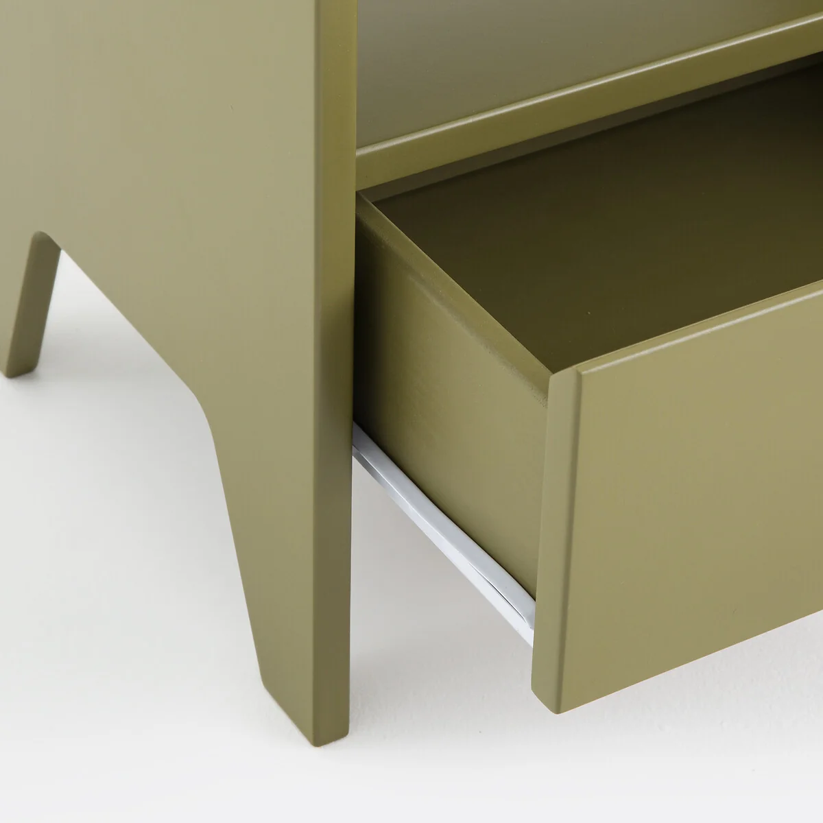 Adil Vintage Style Bedside Table – image 3