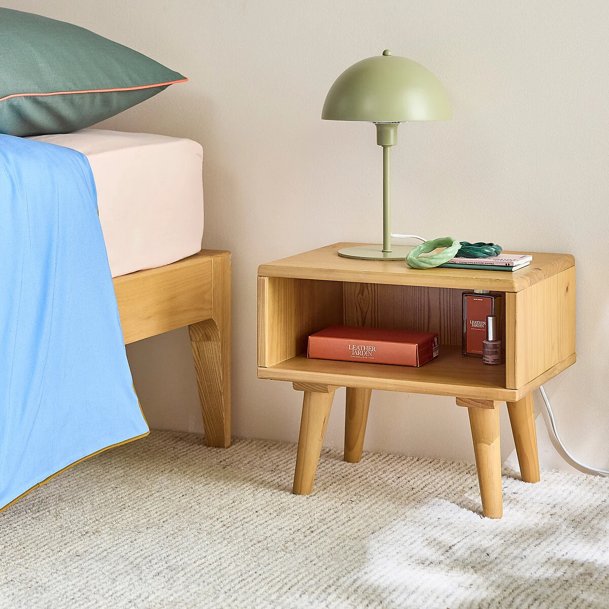 Jimi Vintage Bedside Table in Solid Pine – image 2