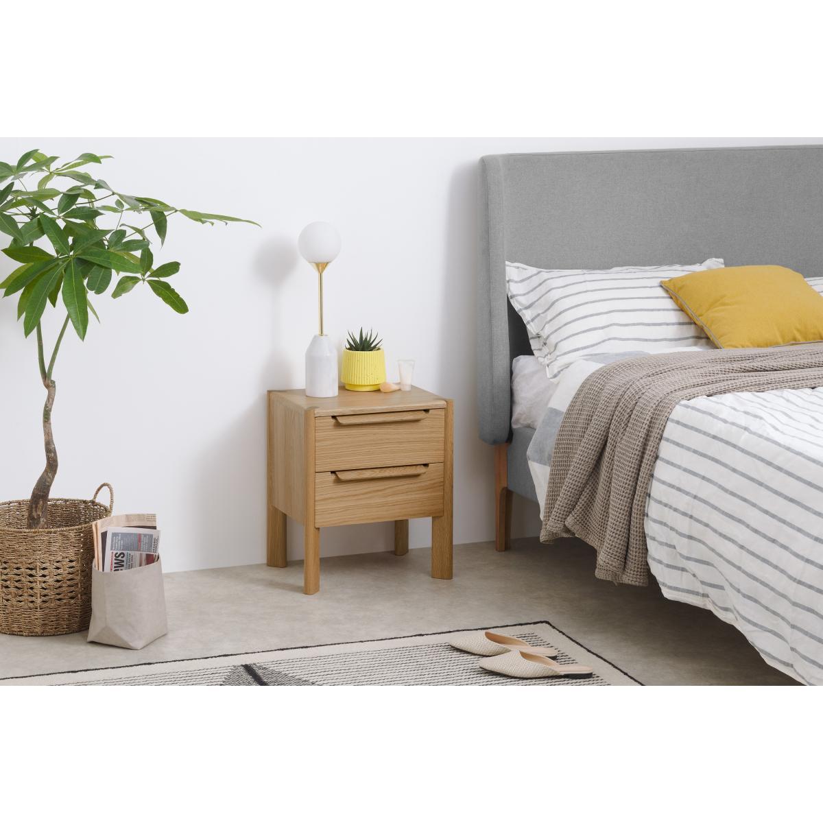 Ardelle Bedside Table, Oak – image 4