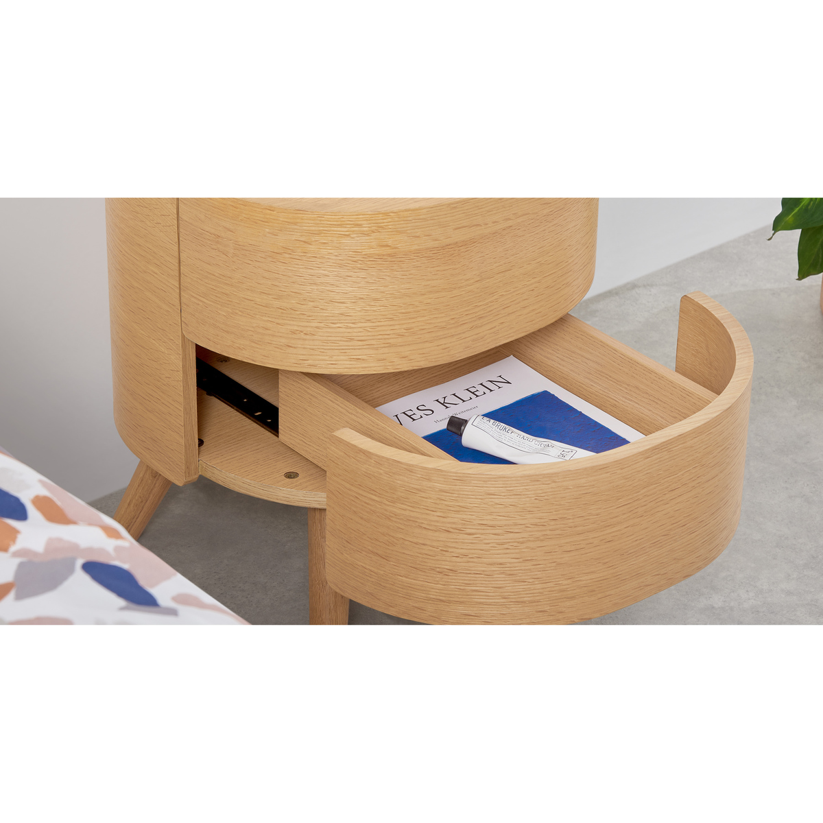 Ada 2 Drawer Bedside Table, Oak – image 4
