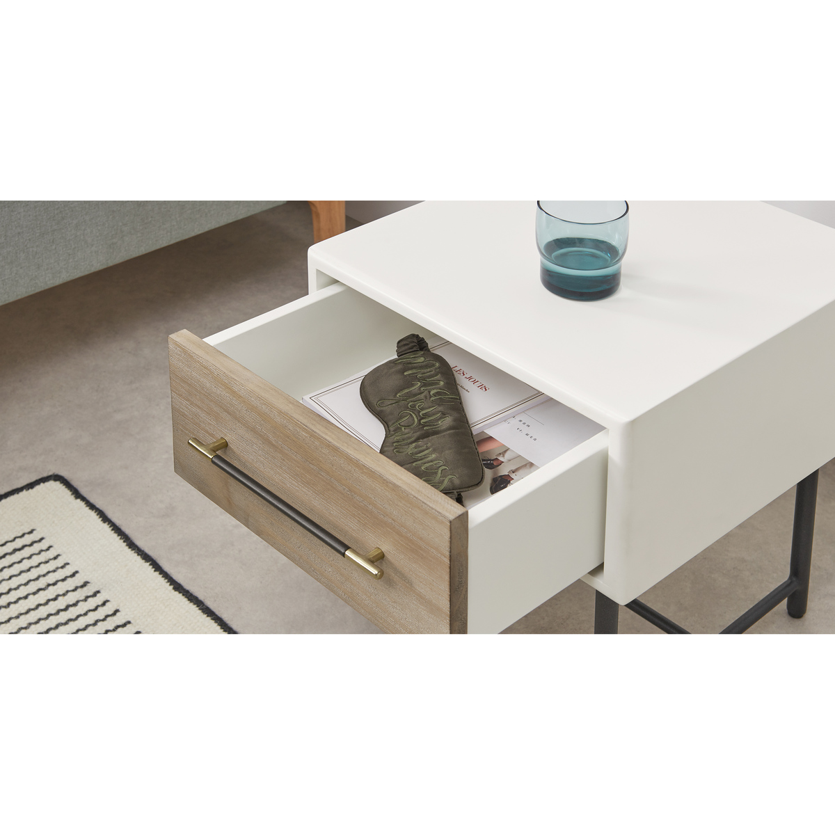 Ocanda Bedside Table, White & Pine – image 6