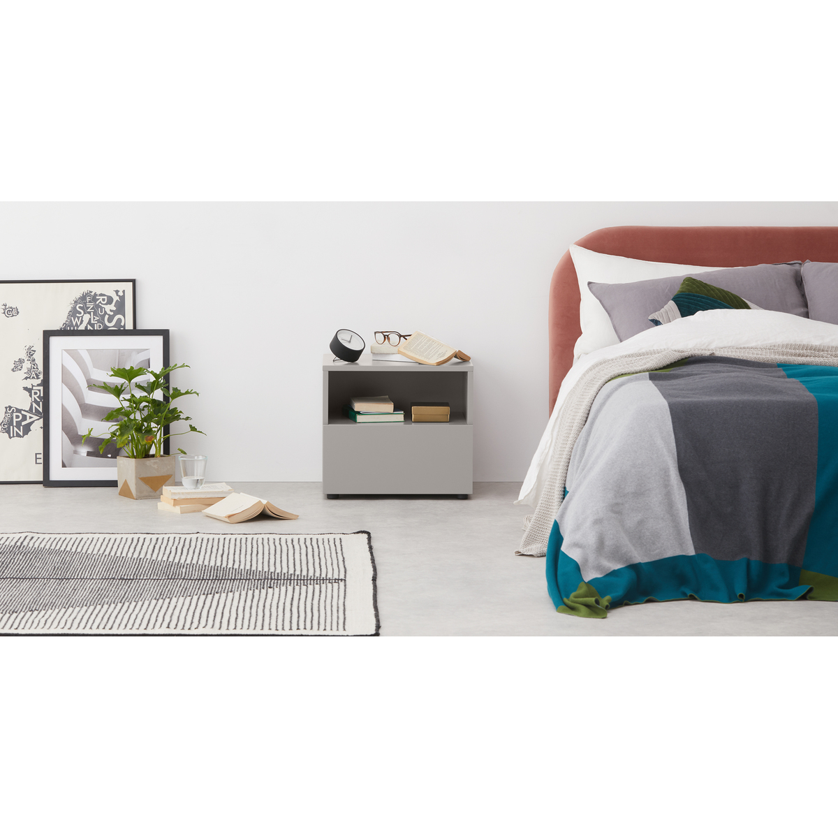 Senisa Bedside Table, Grey – image 3