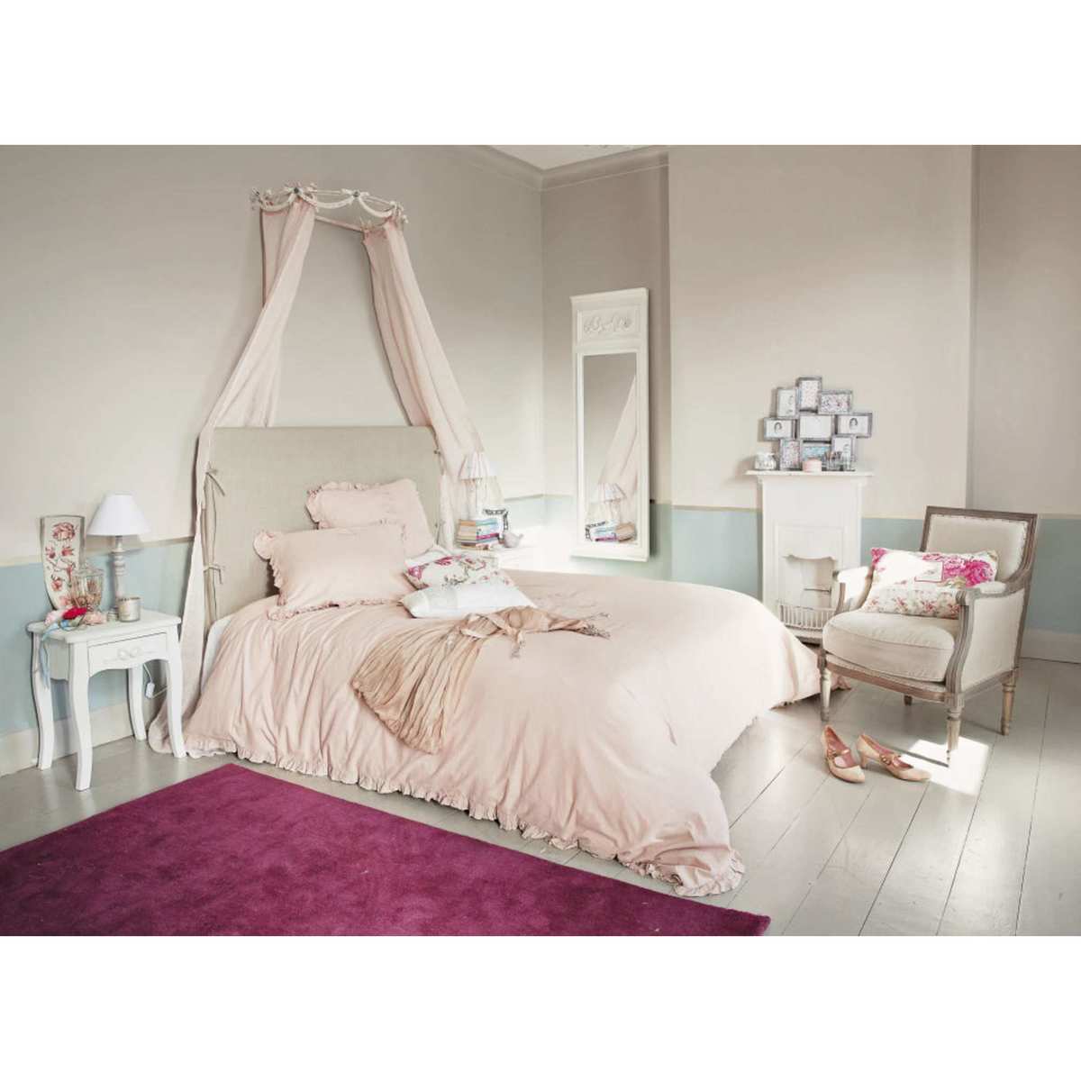 Wooden bedside table with drawer in white W 40cm Charlotte – image 3