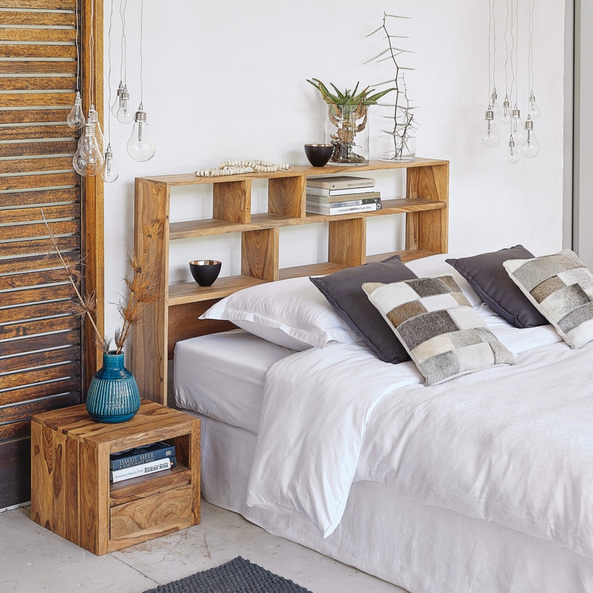 Solid Sheesham Wood Bedside Table with Drawer Stockholm – image 6