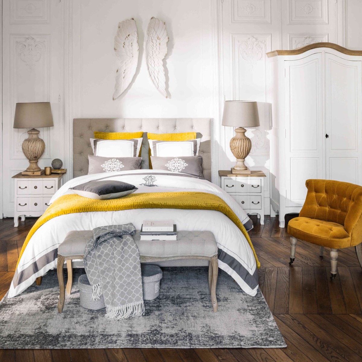 White Mango 2-Drawers Bedside Table Versailles – image 6