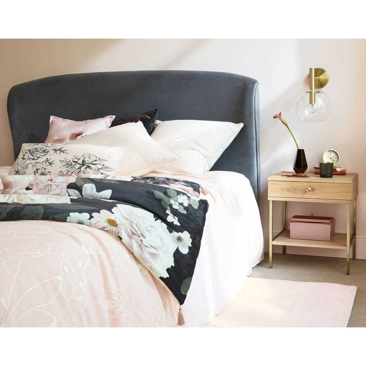 1-Drawer Bedside Table with Brass Metal Legs Karla – image 5