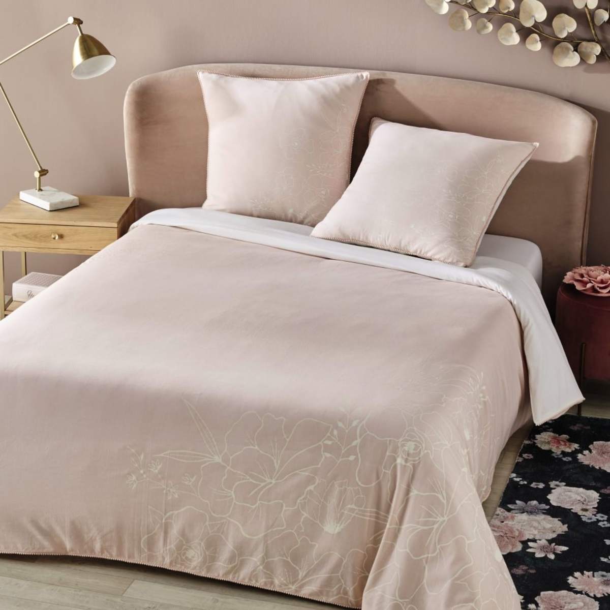 1-Drawer Bedside Table with Brass Metal Legs Karla – image 6