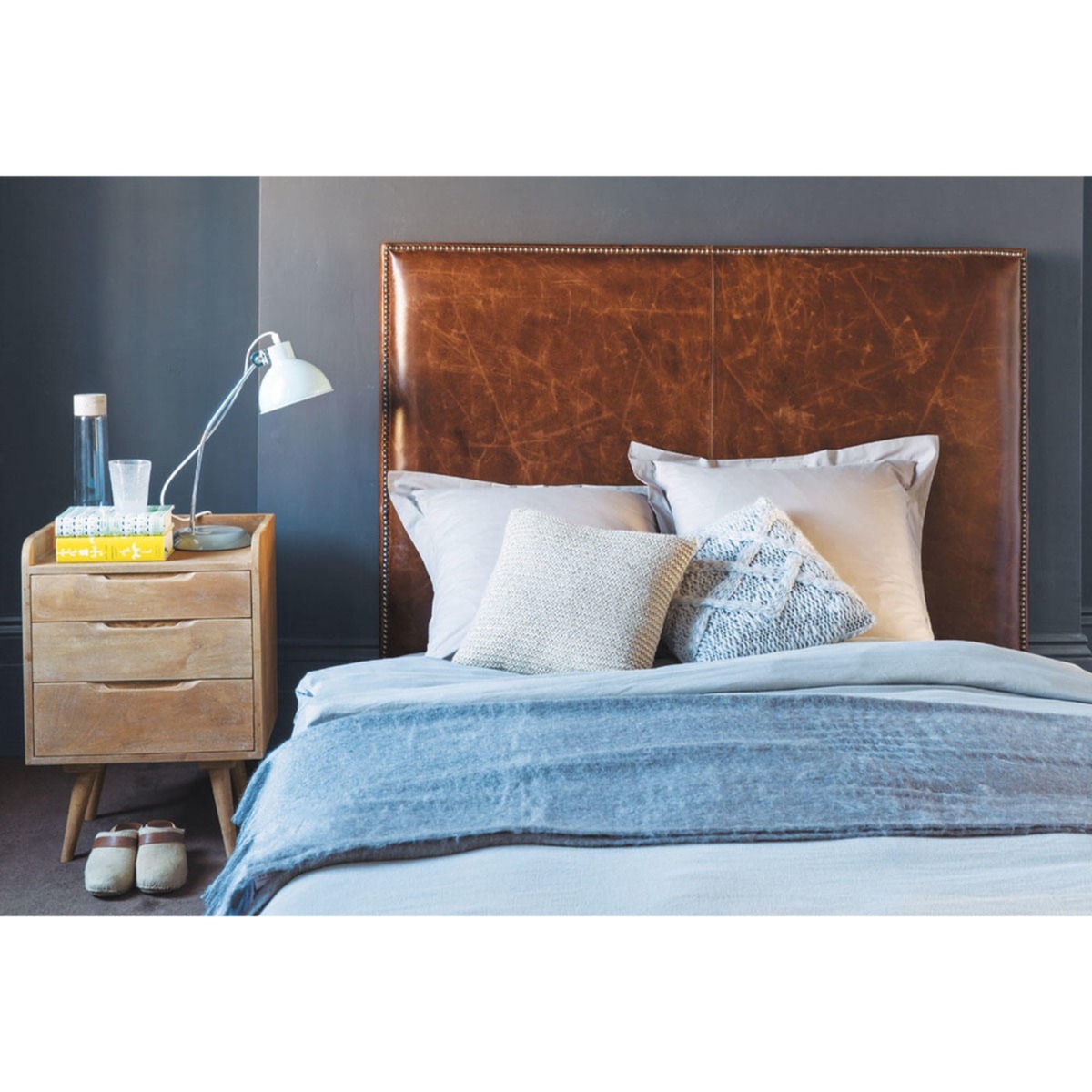 Mango wood vintage bedside table with drawers W 45cm Trocadero – image 10