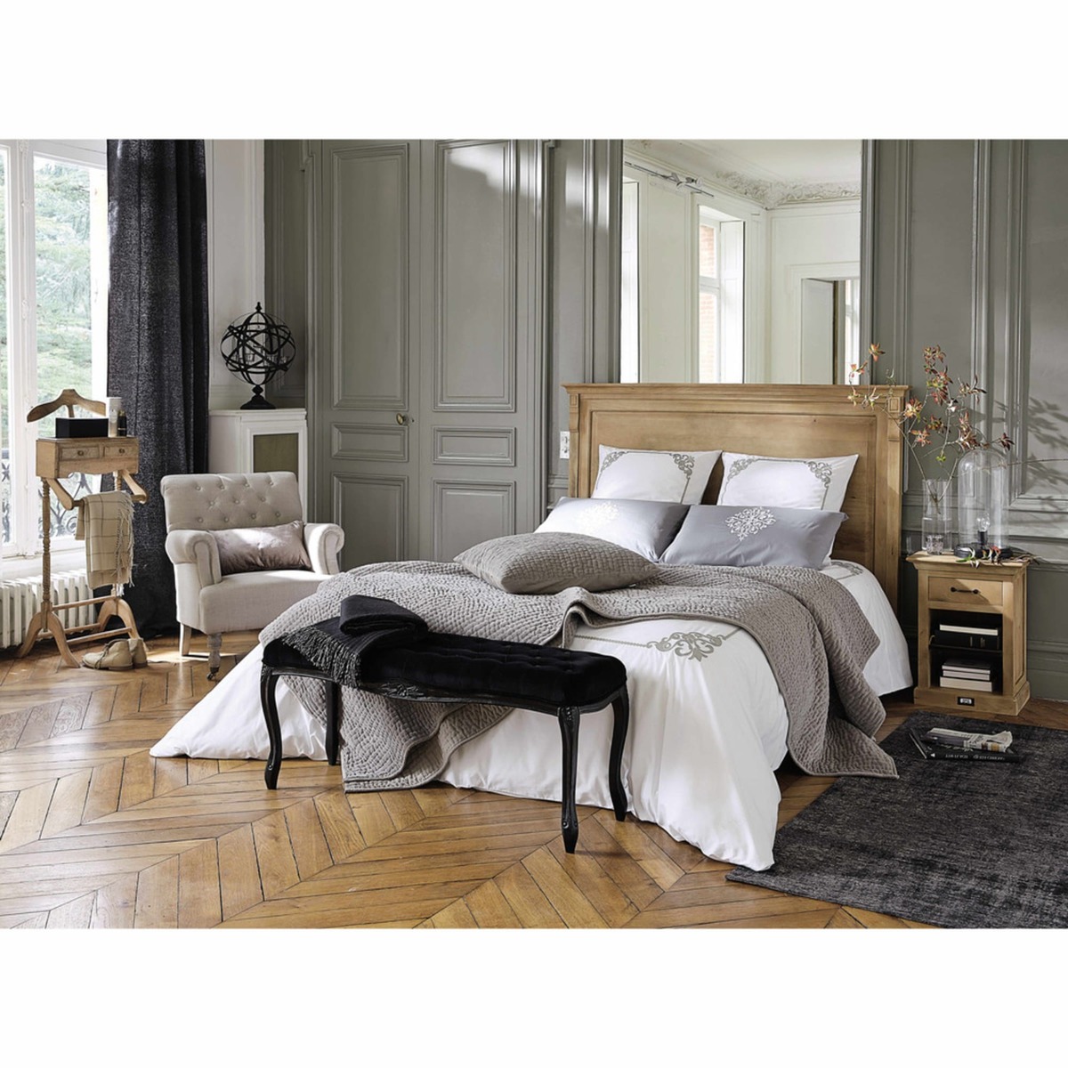 Bedside table with drawer in mango wood, L 45 cm Naturaliste – image 4
