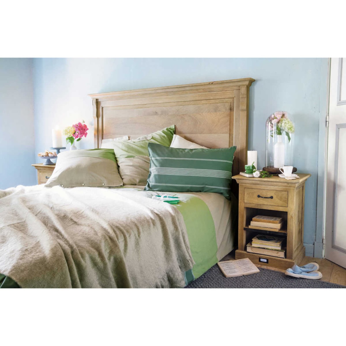Bedside table with drawer in mango wood, L 45 cm Naturaliste – image 6