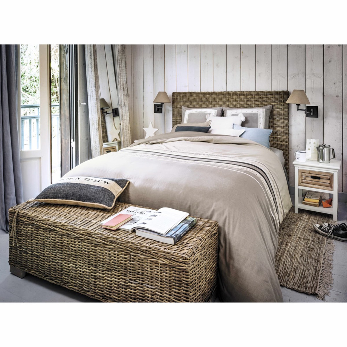 Bedside Table with  Wooden Drawer in White Ouessant – image 7