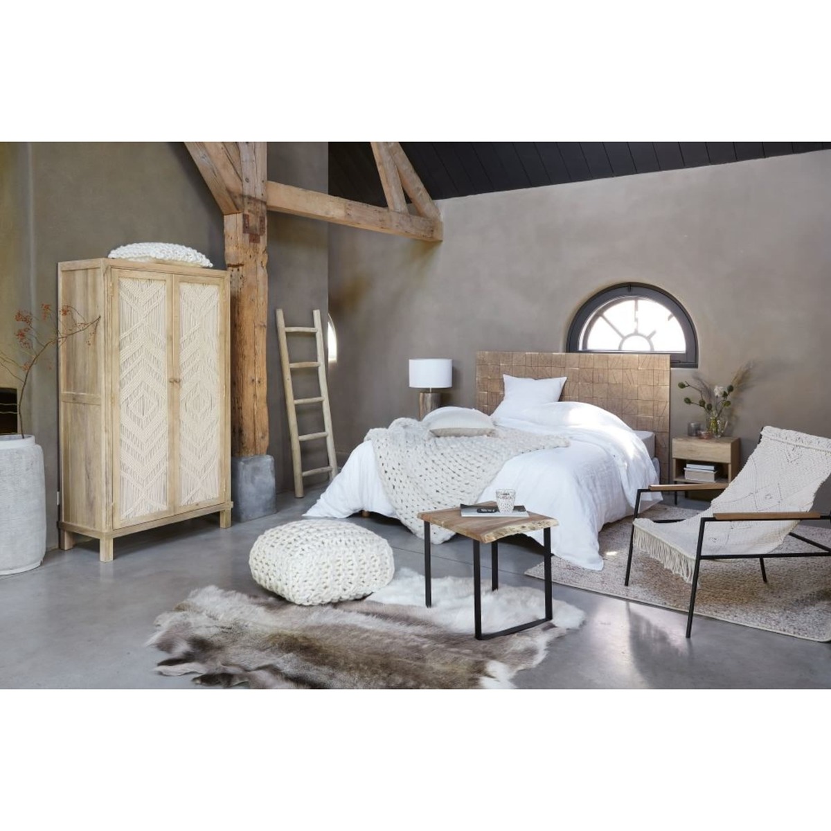Solid Oak and Black Metal Bedside Table with Storage Magnus – image 7
