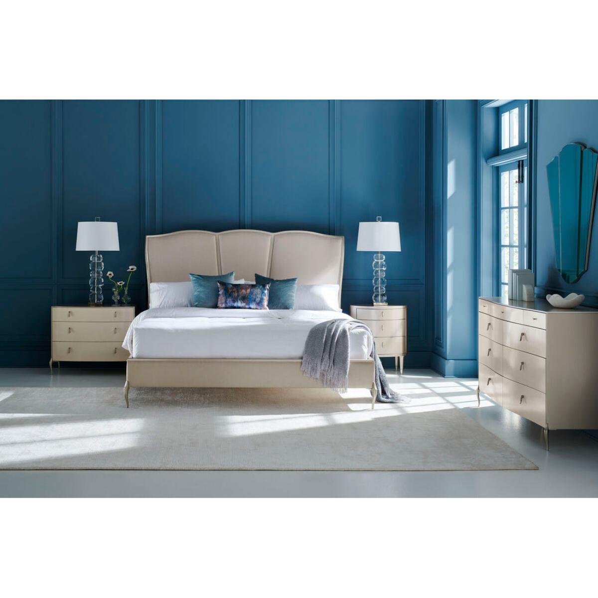 Caracole Classic Good Impression Bedside Table – image 2