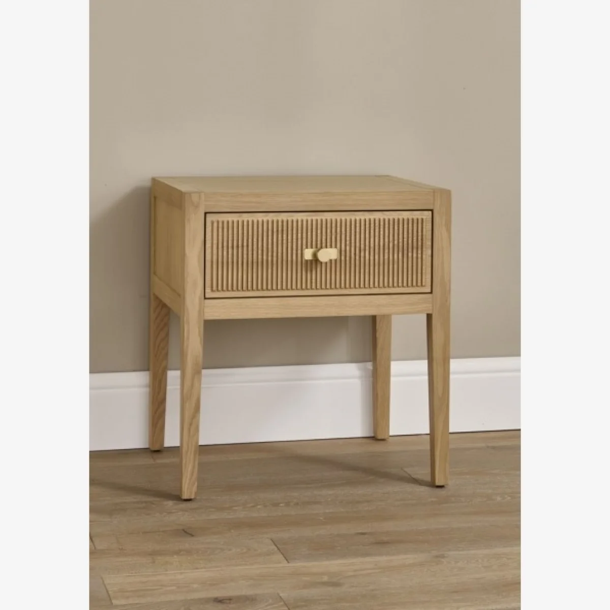 Illinois 1 Drawer Night Stand - Oak – image 1