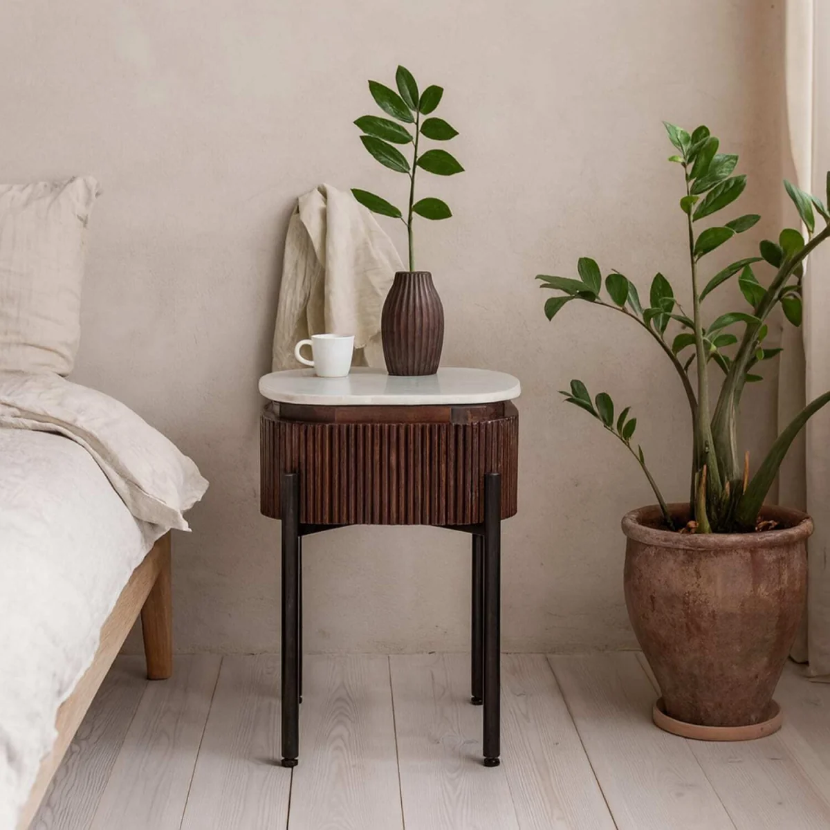 Alabama Ribbed Mango Wood Bedside Table with Marble Top and Metal Legs 1 Drawer - Brown – image 2