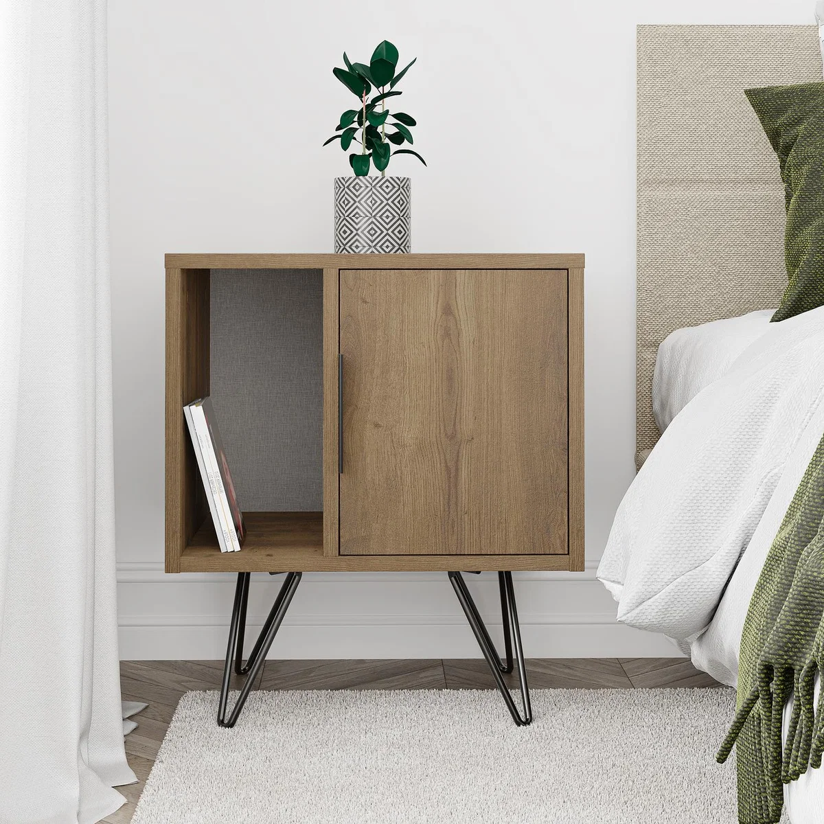 Glynn Modern Bedside Table - Oak Effect