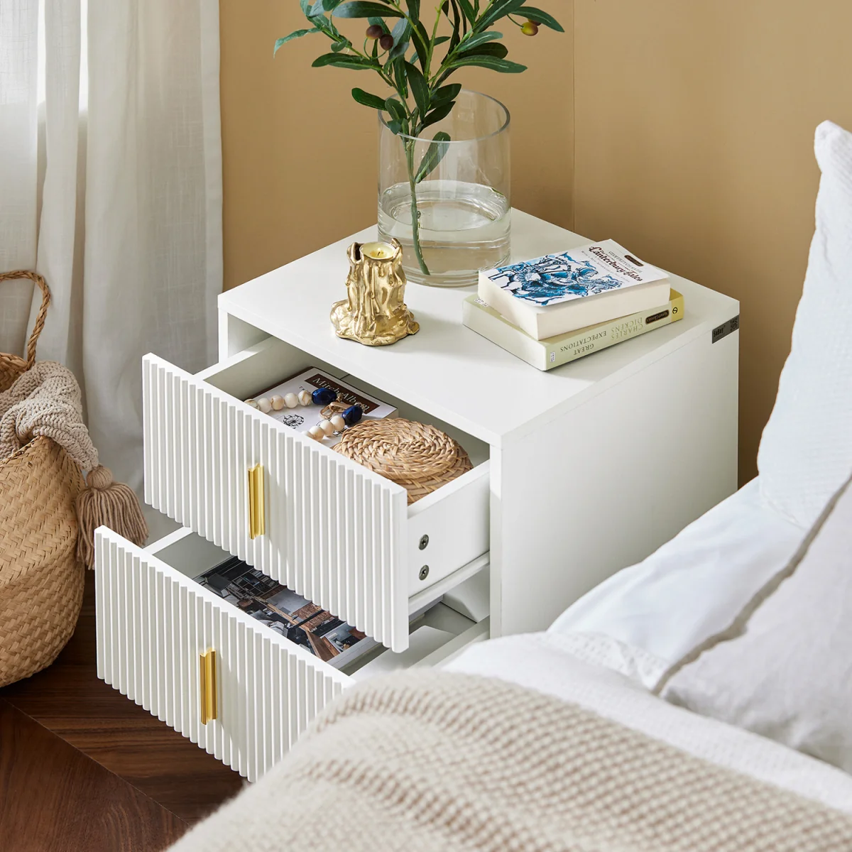 Set of 2 Bedsides with Gold Legs 2 Drawers - White – image 9