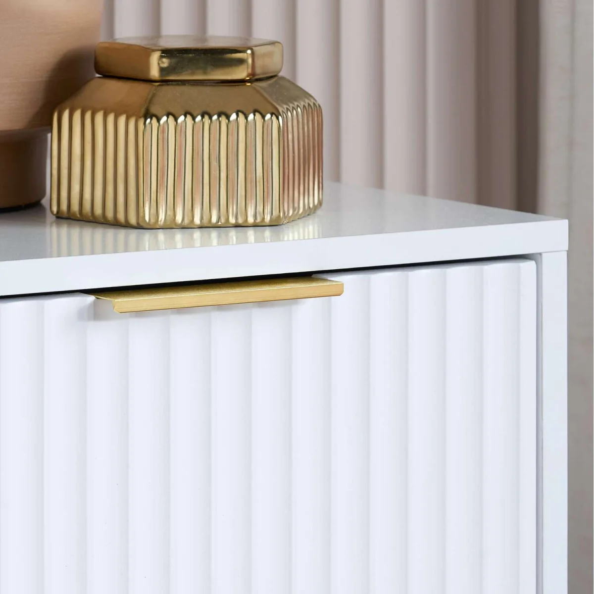 Zara Pair Of Bedsides 2 Drawer Bundle - White – image 3