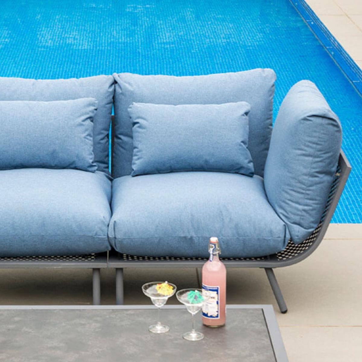 Alexander Rose Beach Lounge Coffee Table – image 3