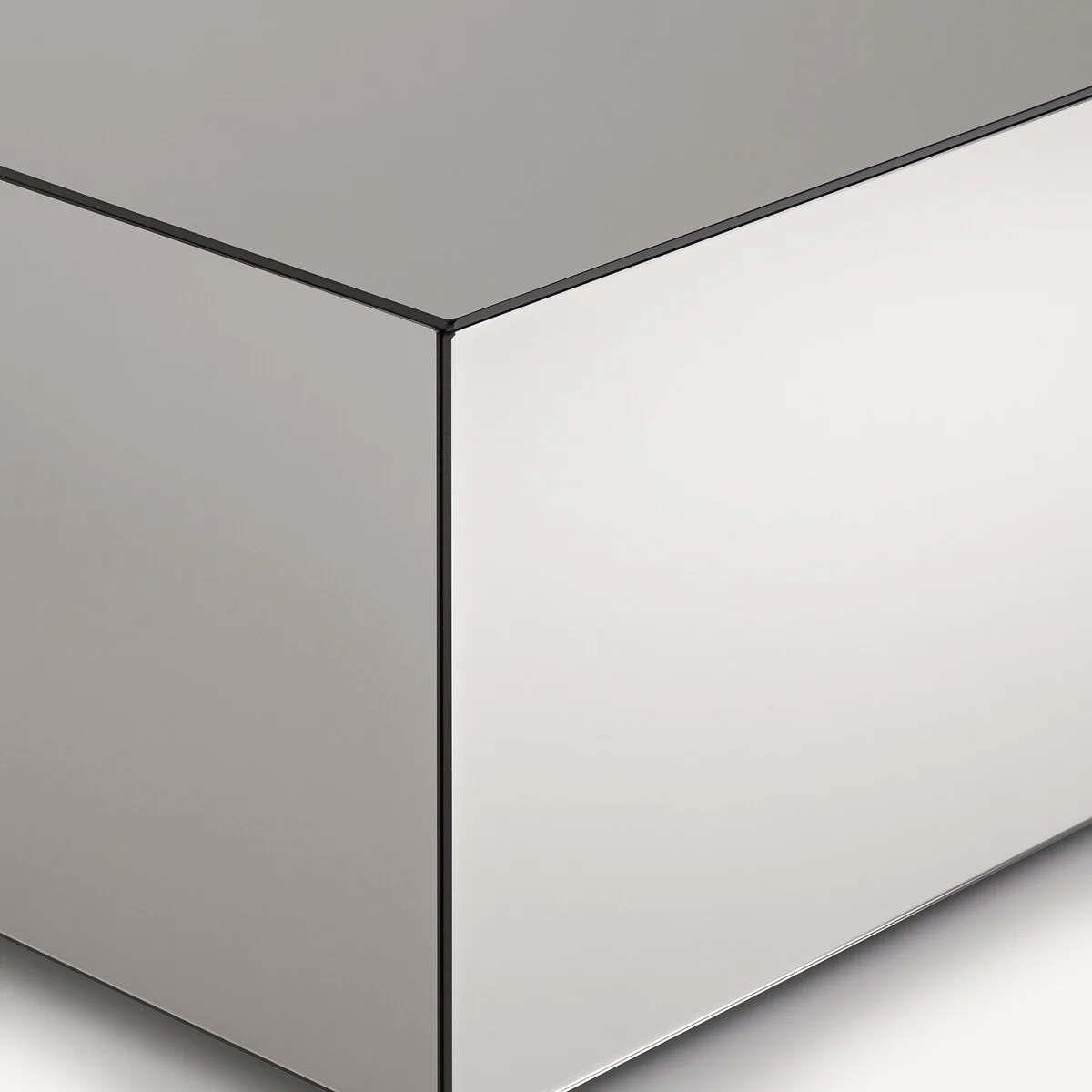 Lumir Mirrored Coffee Table – image 3