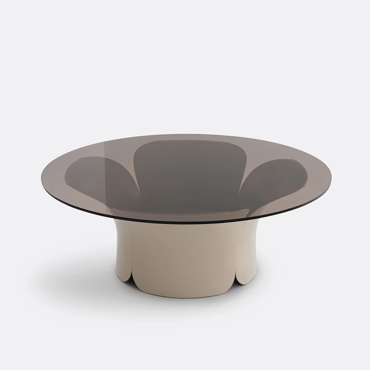 Tessen Iron and Glass Tulip Coffee Table – image 3