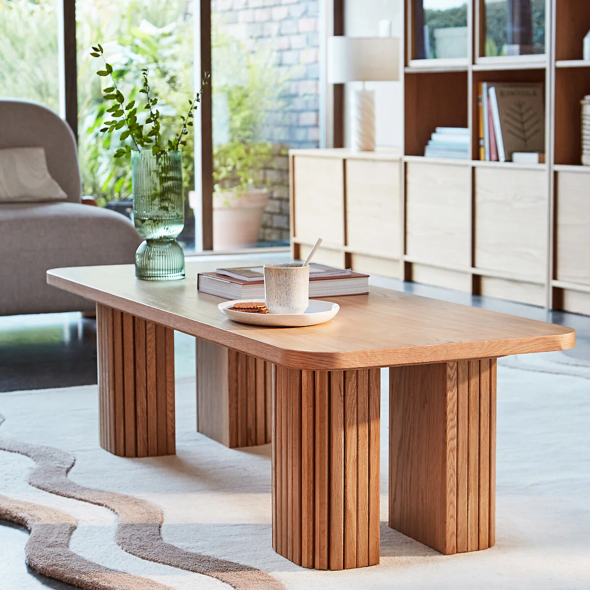 Latti Oak-Veneered Coffee Table – image 2