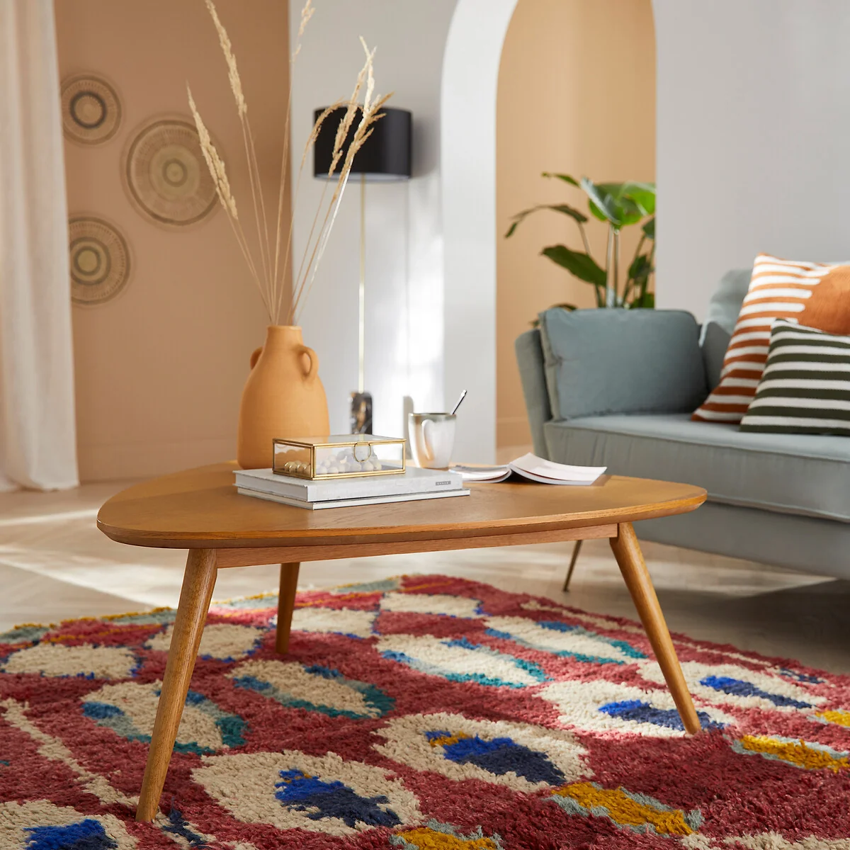 Quilda Vintage Oak and Veneer Coffee Table – image 2