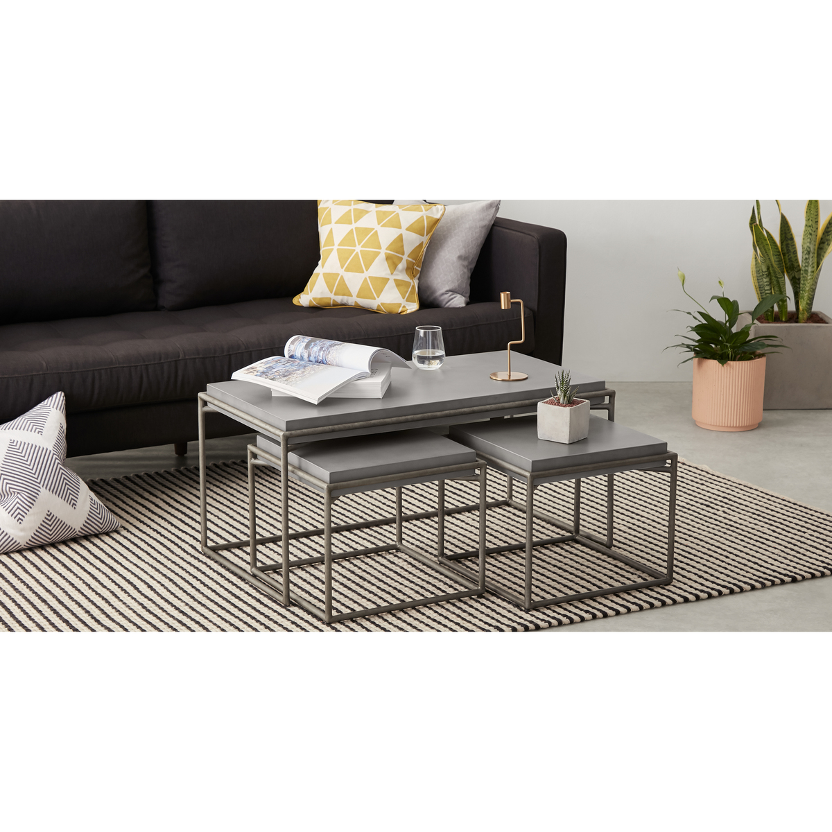 Zurn Nesting Coffee Table, Concrete – image 2