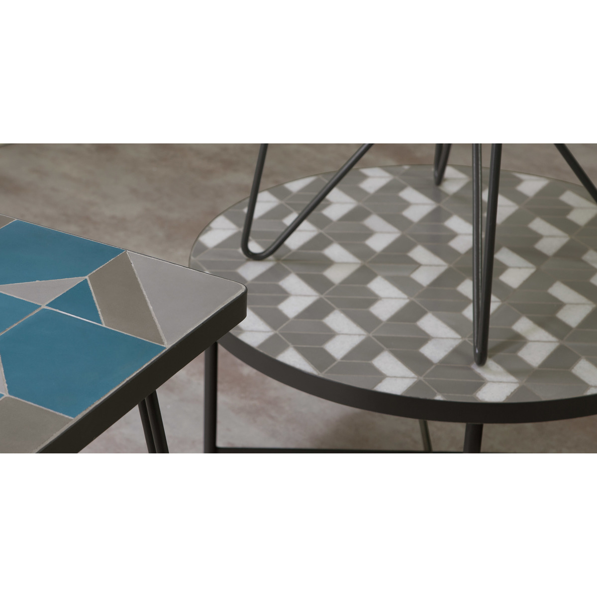 Indra Garden coffee table, grey and white marble – image 3