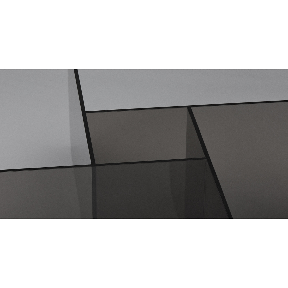 Oki Glass Coffee table – image 6