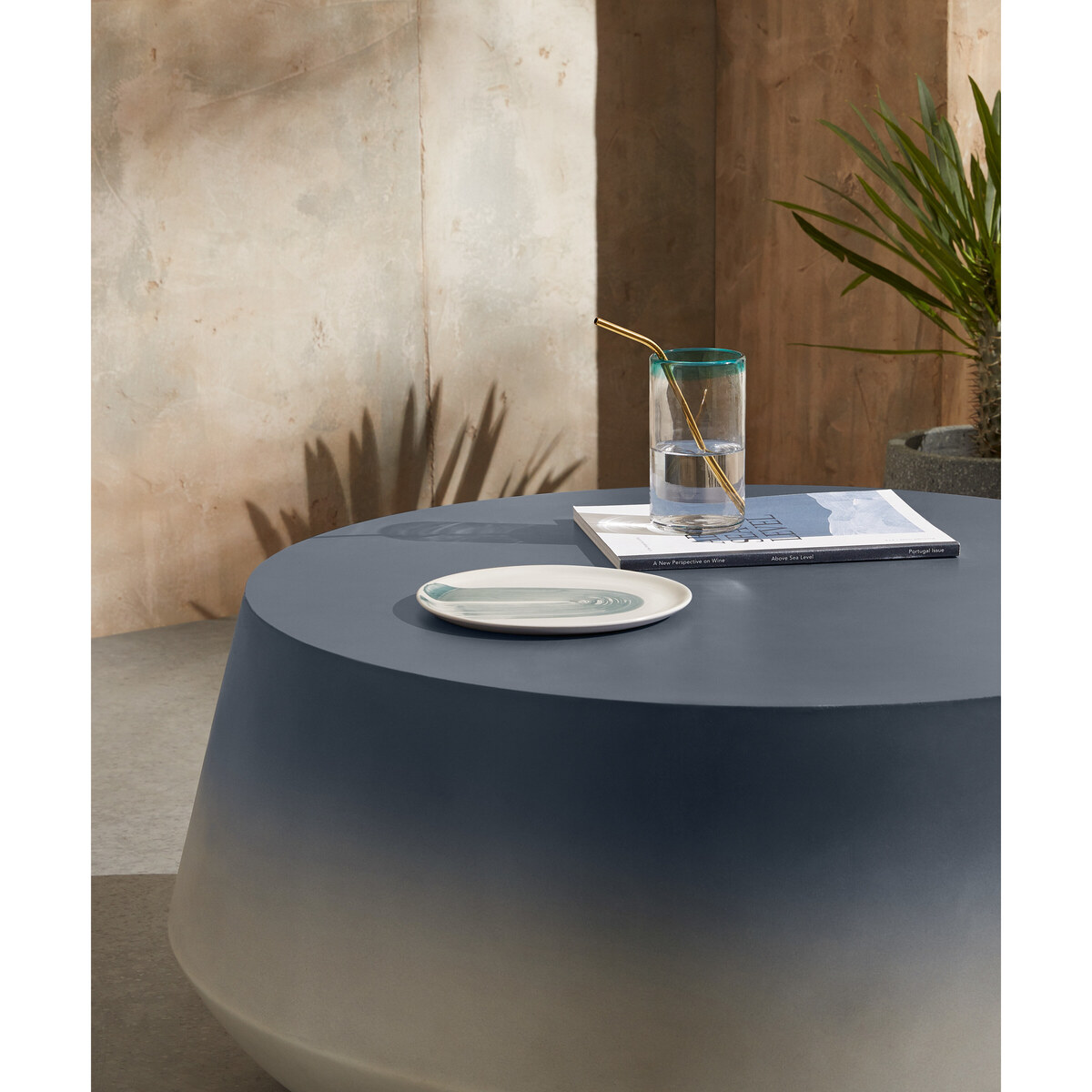 Kugel Garden Coffee Table, Blue Concrete – image 4