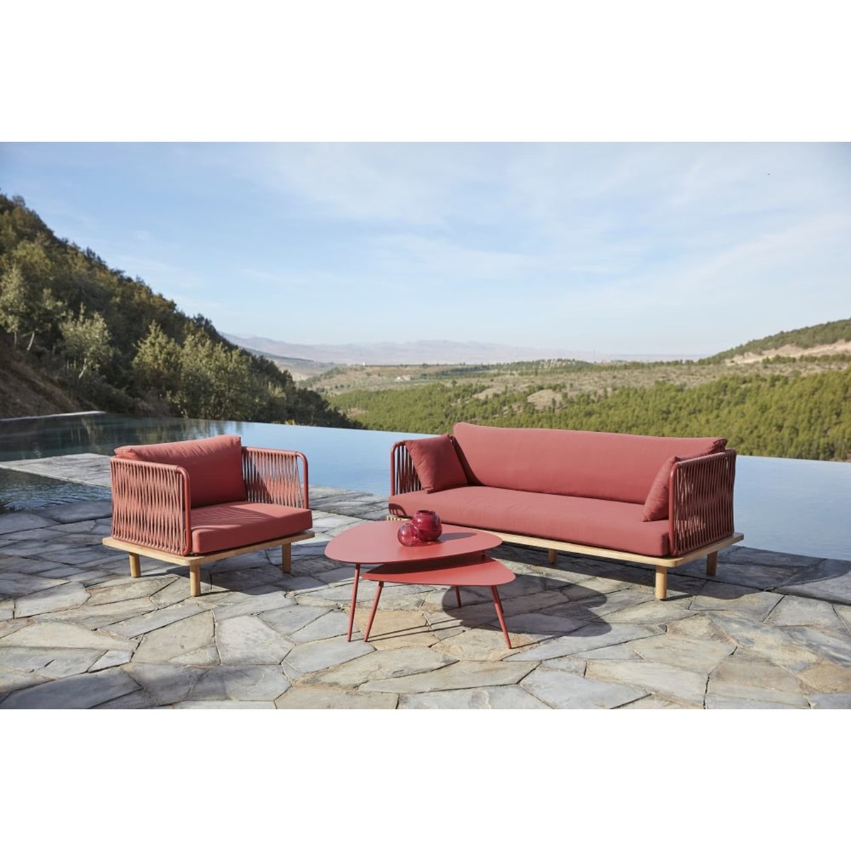 Matte Terracotta Metal Garden Nesting Tables Humpa – image 3