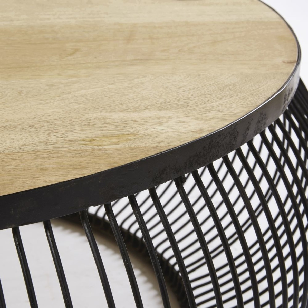 Round Black Metal and Solid Mango Wood Coffee Table Juana – image 2